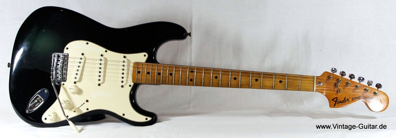Stratocaster-Fender_1974_1975-black-001.jpg