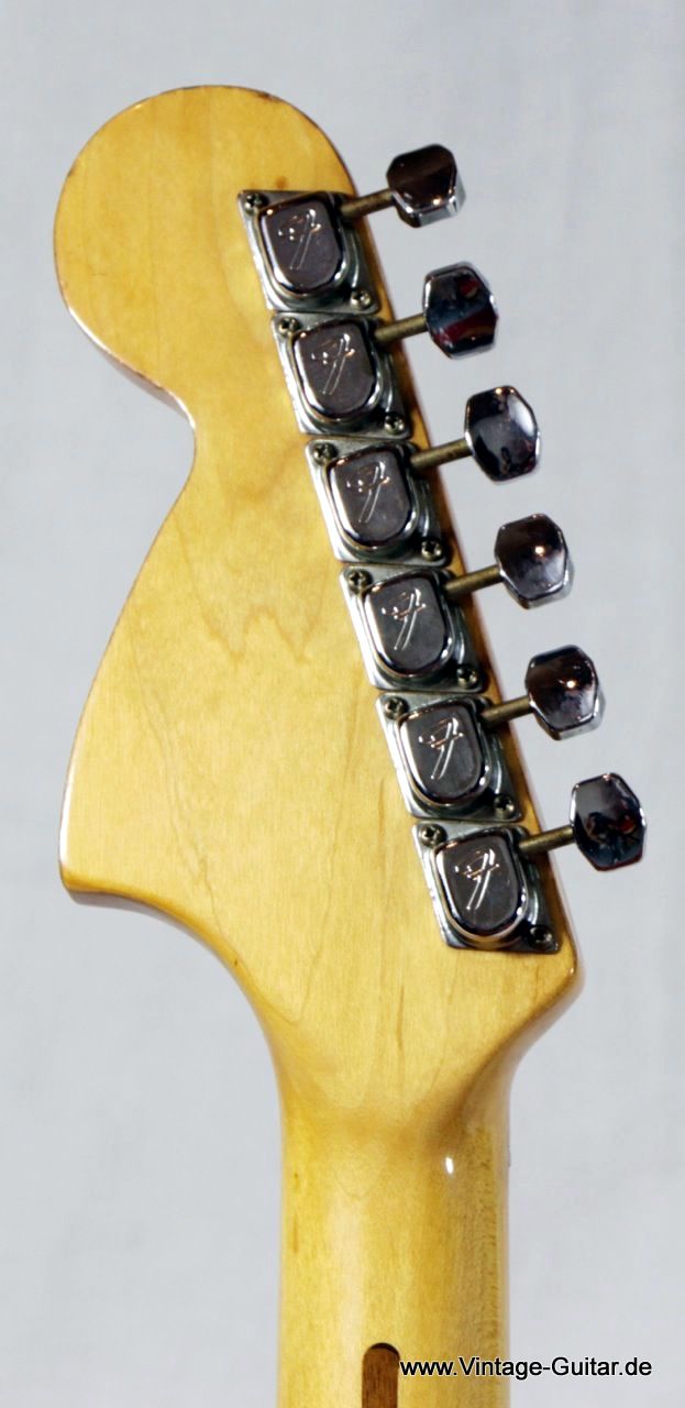 Stratocaster-Fender_1974_1975-black-005.jpg