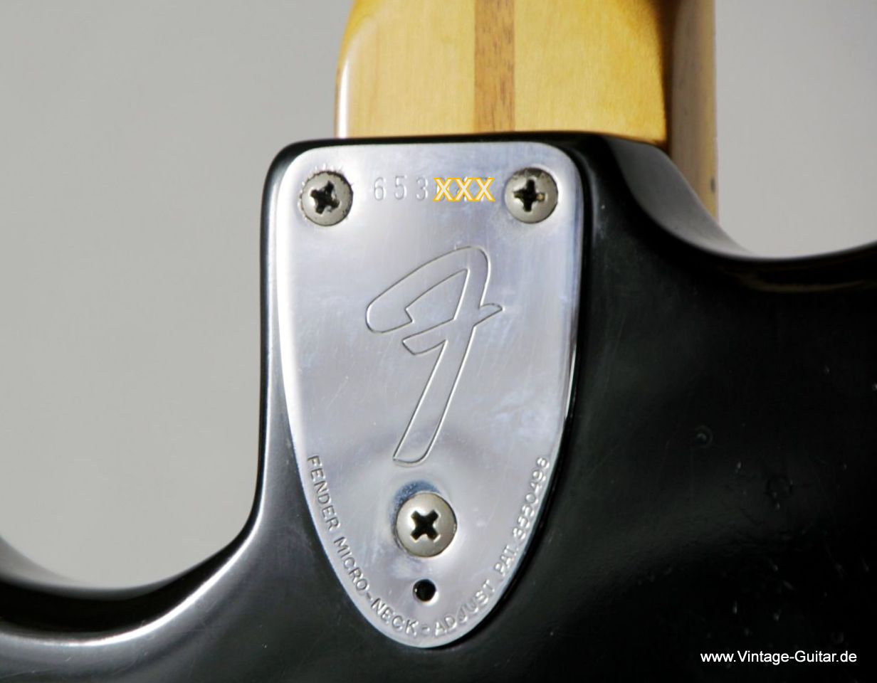 Stratocaster-Fender_1974_1975-black-006.jpg