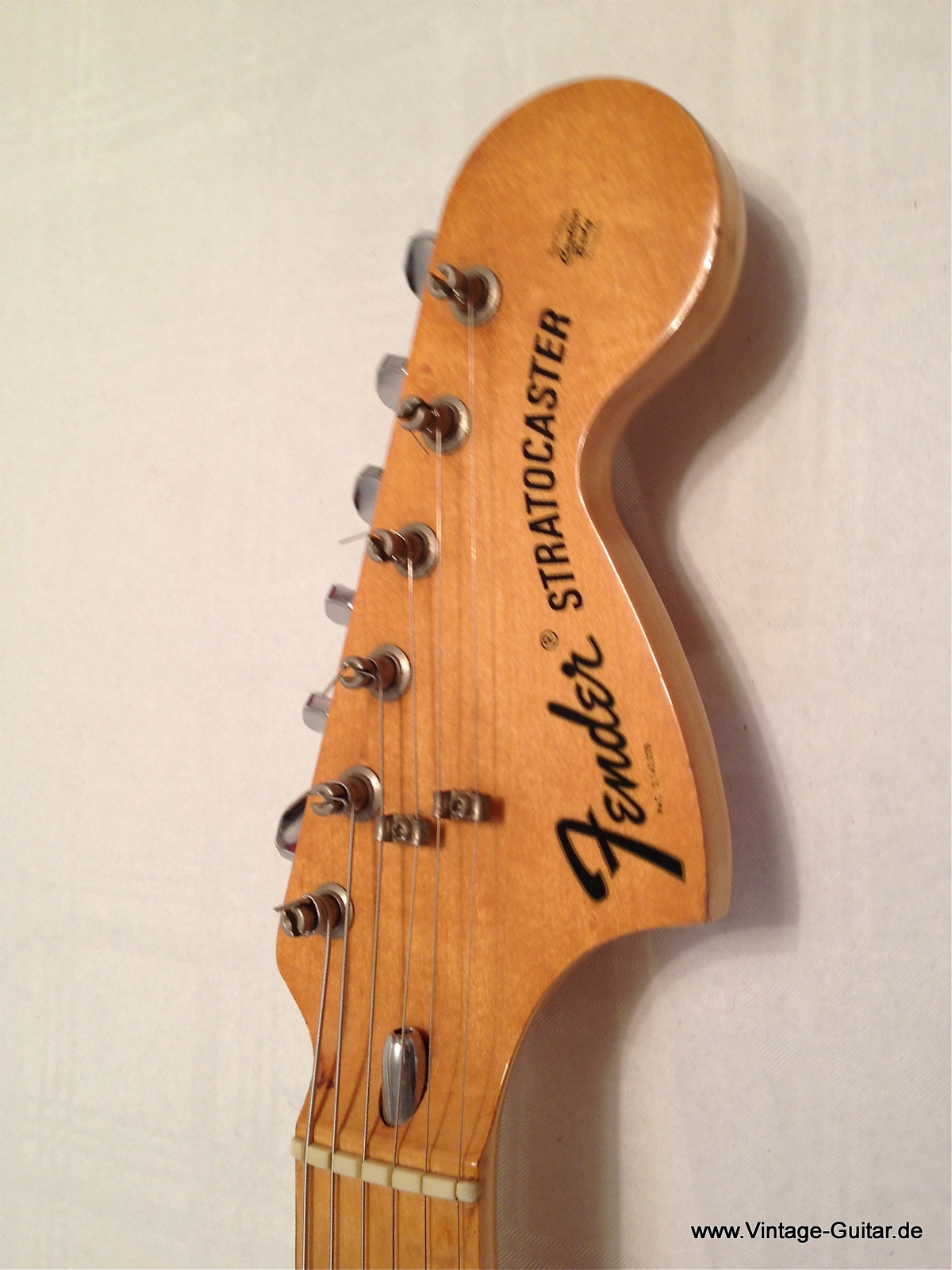 Fender-Stratocaster-1975-hardtail-olympic-white-005.jpg