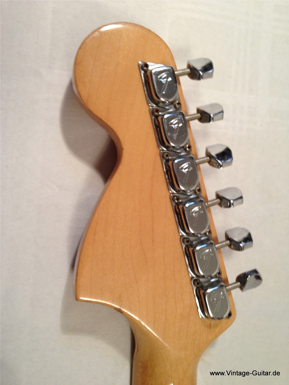 Fender-Stratocaster-1975-hardtail-olympic-white-006.jpg