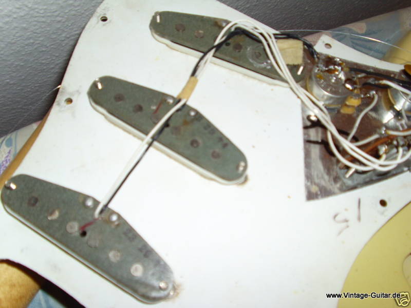 Fender-Stratocaster-1975-hardtail-olympic-white-012.jpg