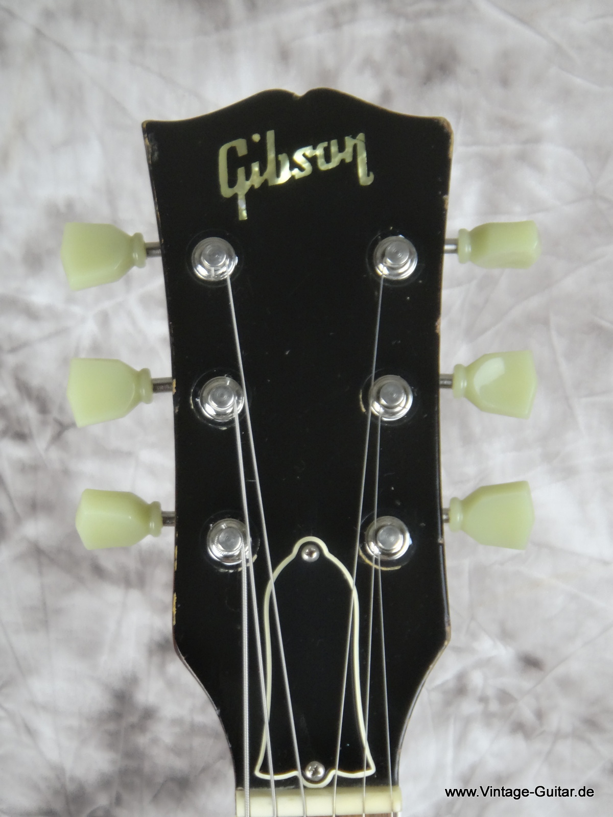 Gibson-ES-330_cherry-1967-005.JPG