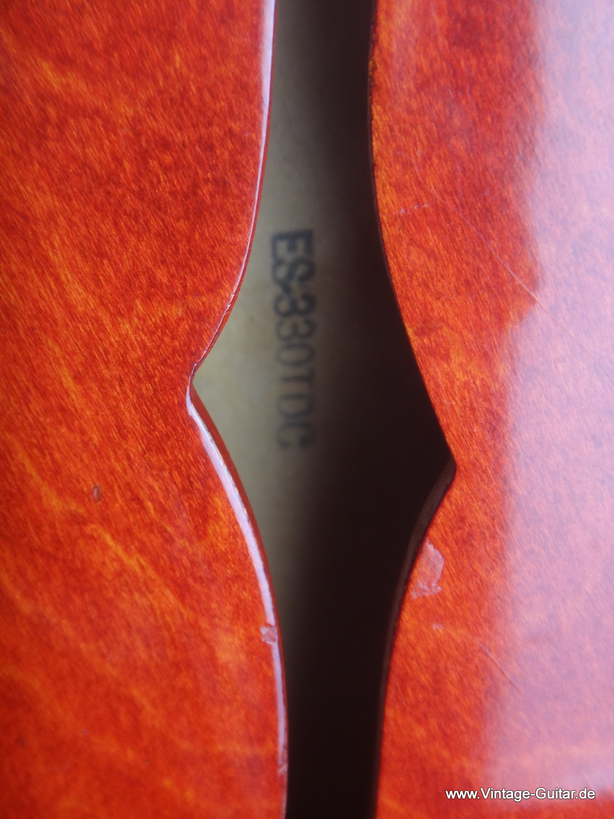 Gibson-ES-330_cherry-1967-007.JPG