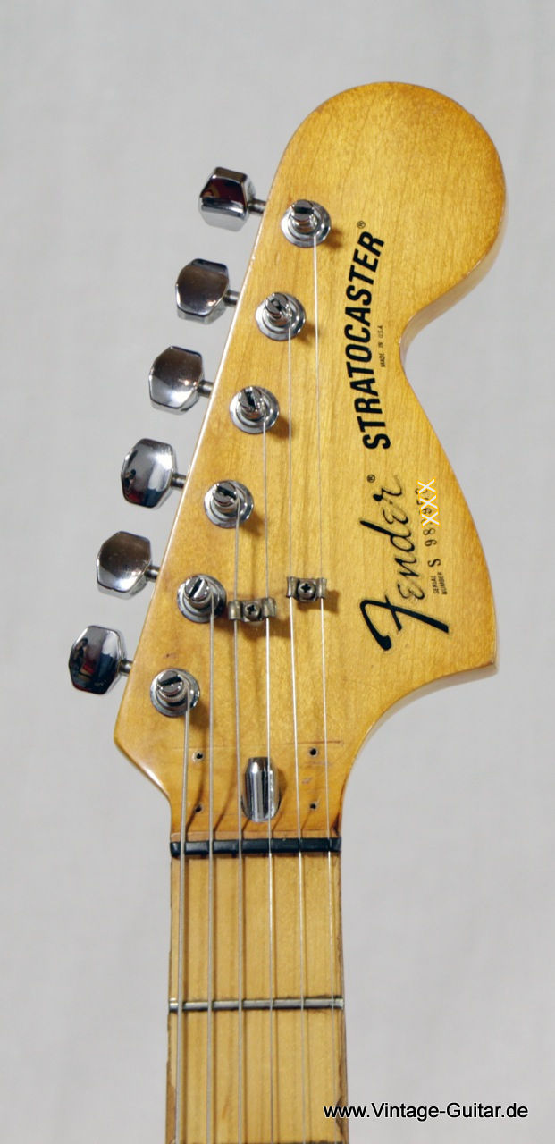 Fender_Startocaster-Translucent-red-1979-005.jpg