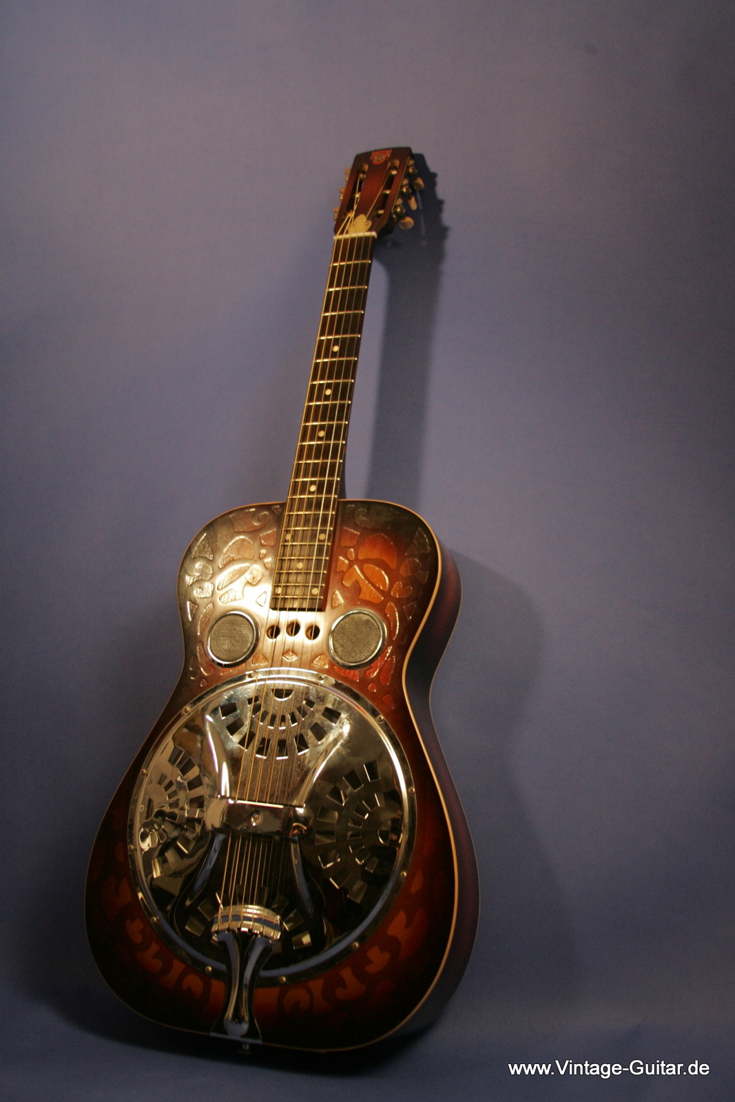 Dobro-Model-66-S-1975-002.jpg