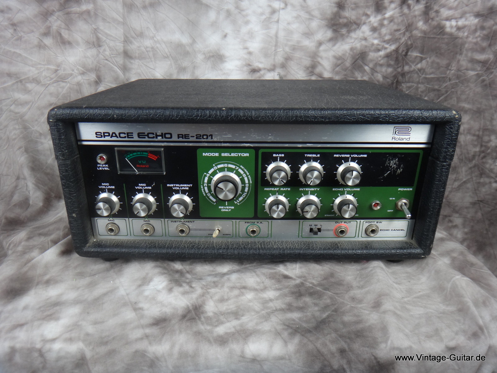 Roland-Space-Echo-RE-201-001.JPG