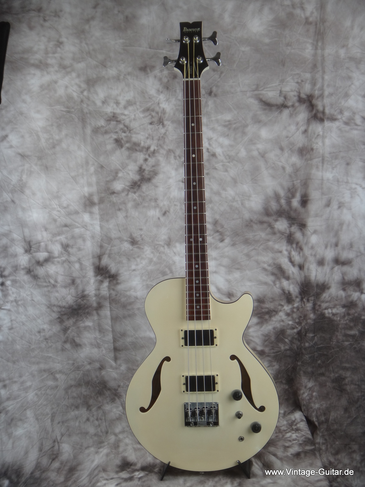 Ibanez-Bass-Artstar-AB-100-001.JPG