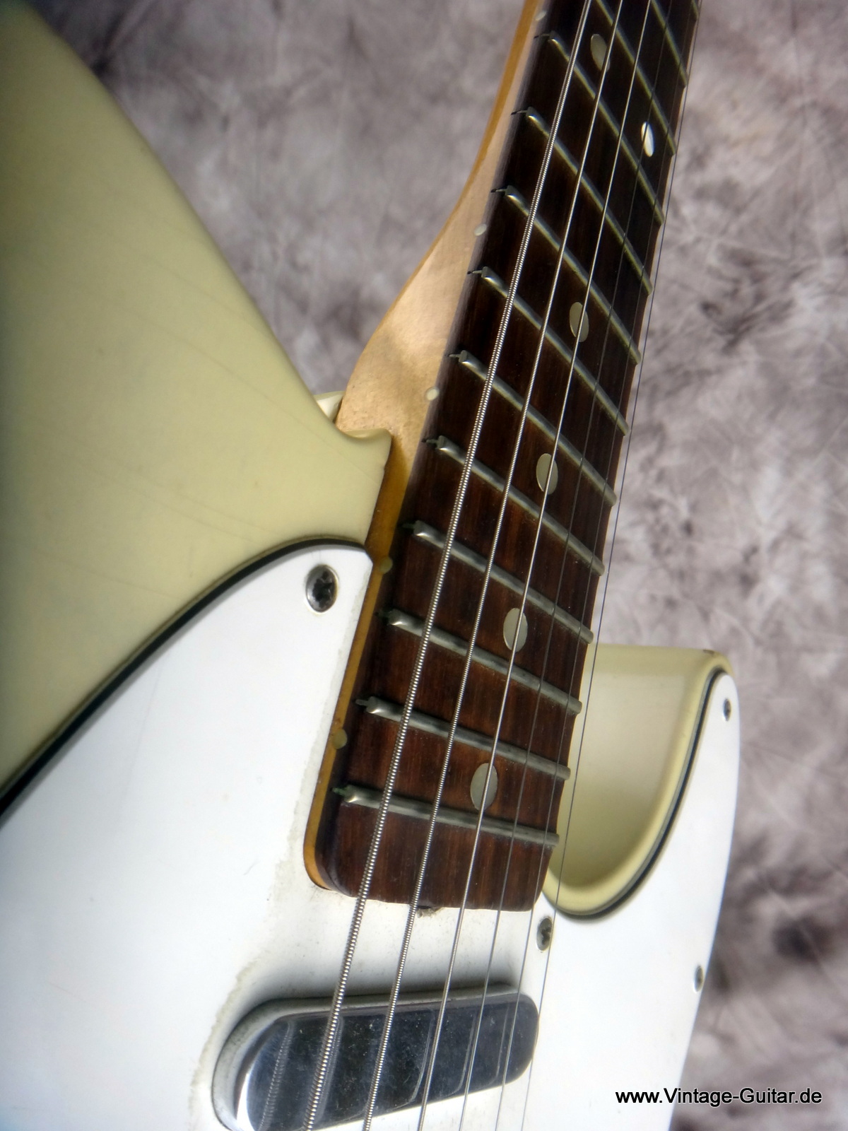 Fender_Telecaster-1966_refinished-body-011.JPG