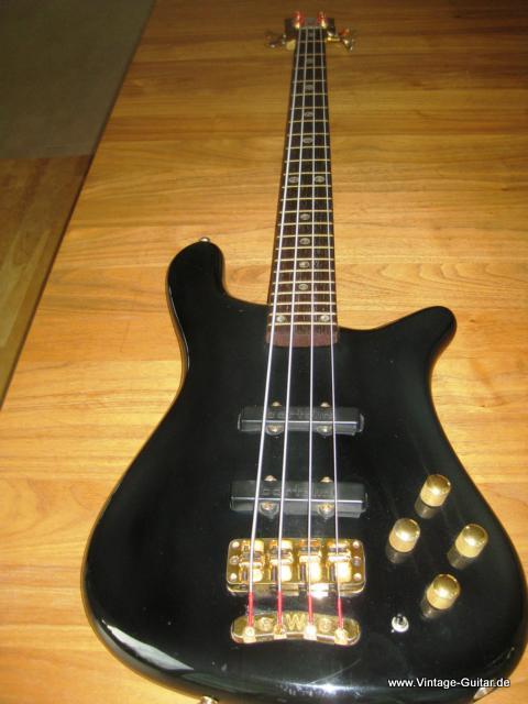 Warwick-Streamer_2_II-Bass-001.JPG