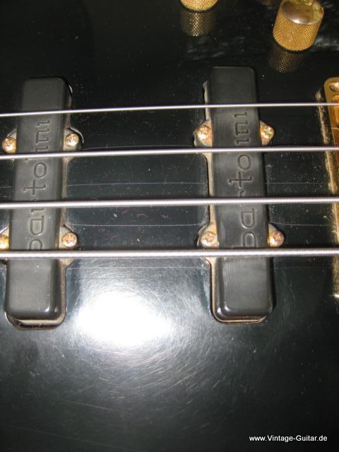 Warwick-Streamer_2_II-Bass-003.JPG