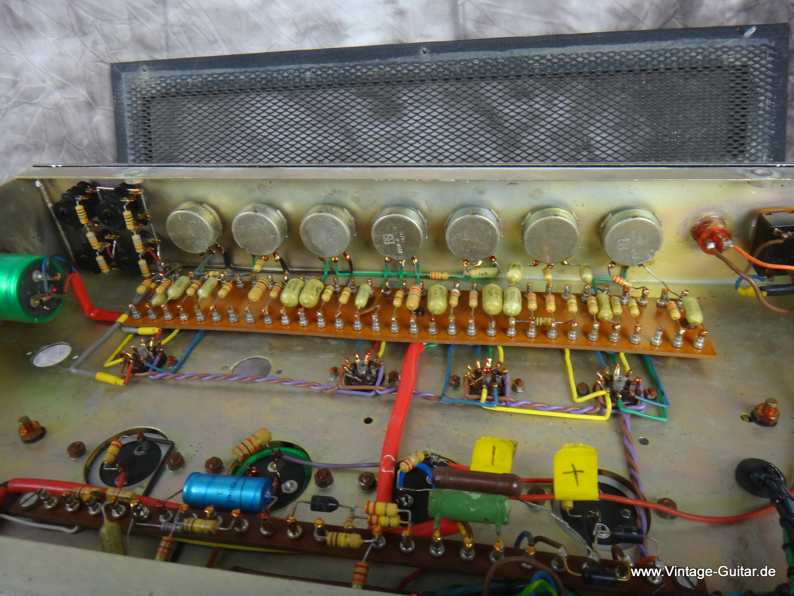 Hiiwatt_DR-503-Custom-inside-006.JPG