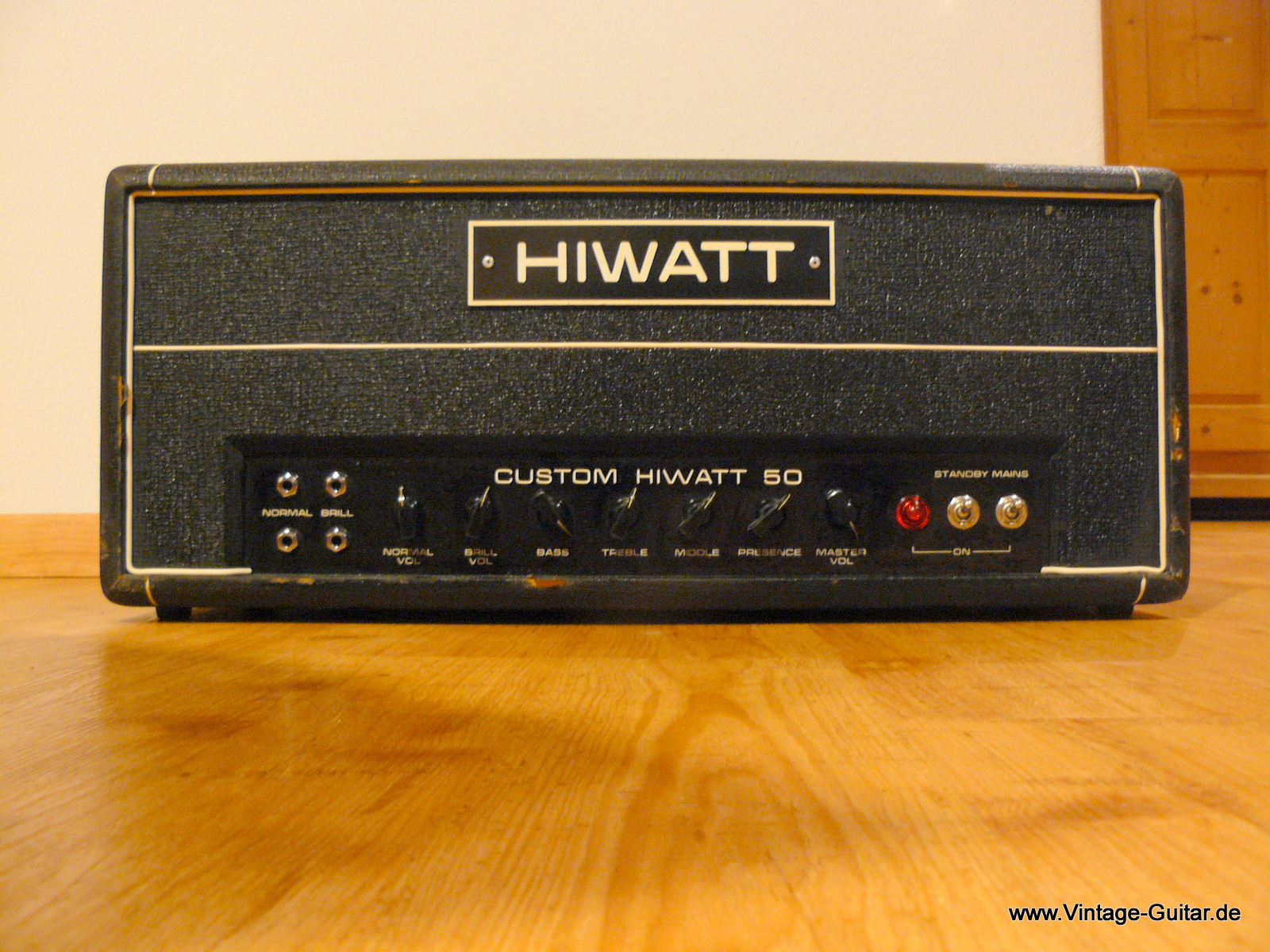 Hiwatt_DR-504-Custom-50_1974-001.JPG