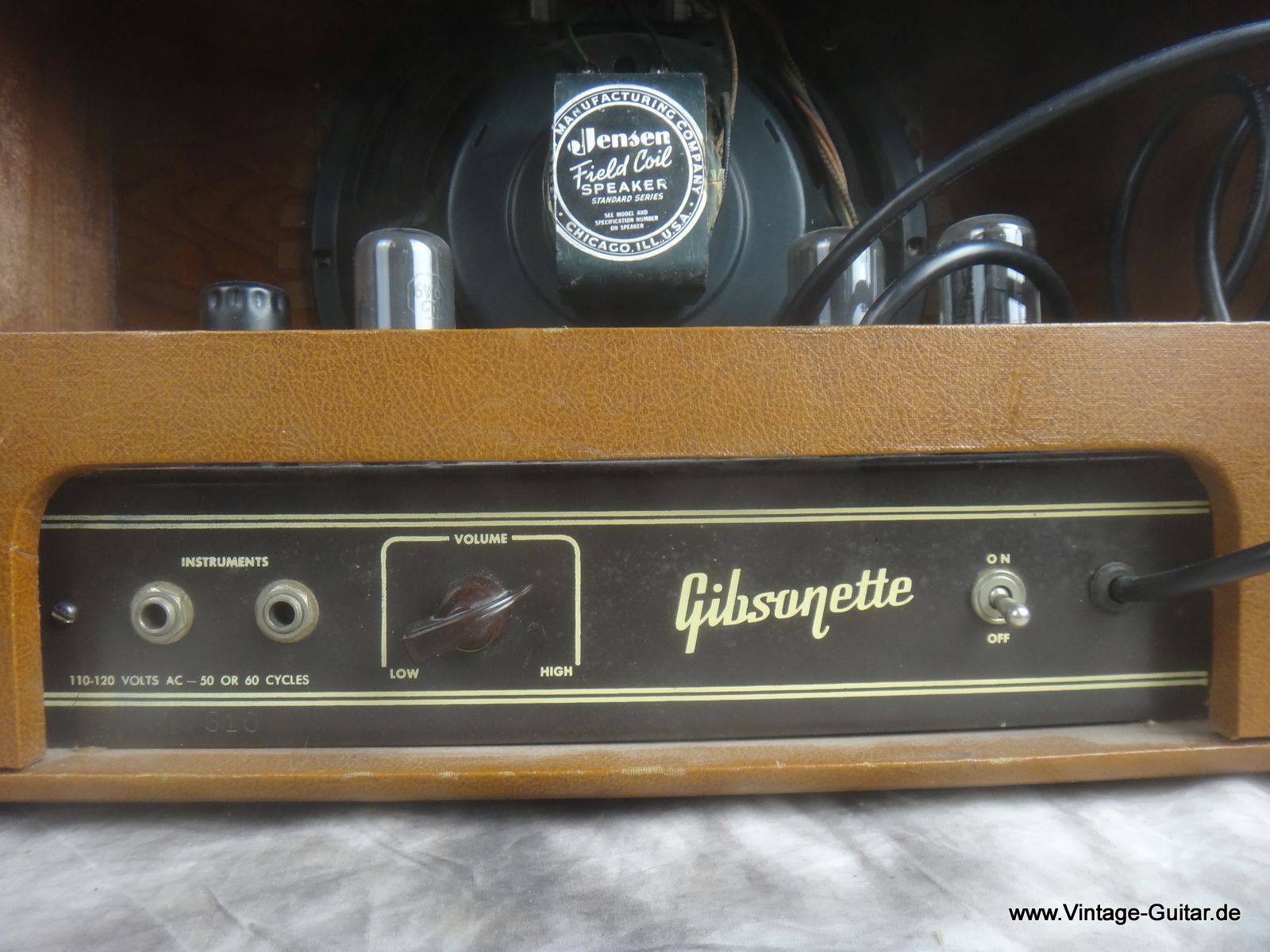 Gibson-Gibsonette-Amp-1952-003.JPG