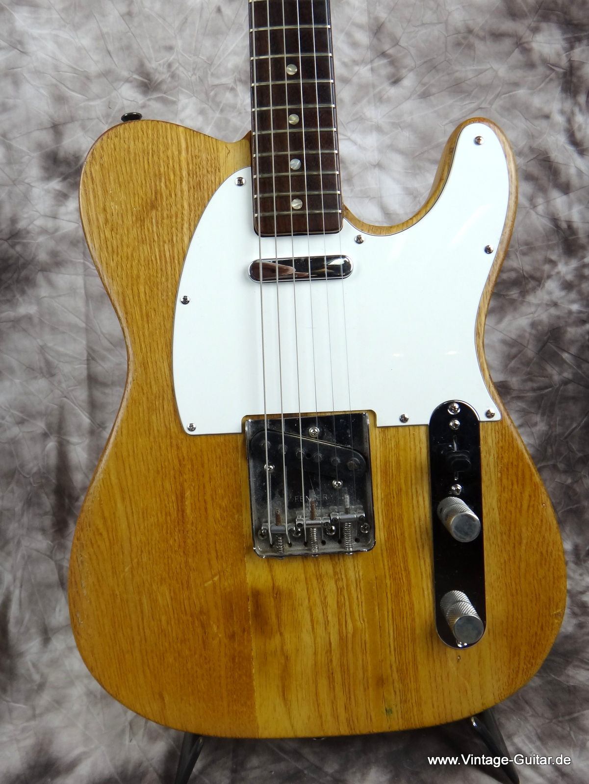 Fender-Telecaster_1971_natural-stripped-002.JPG