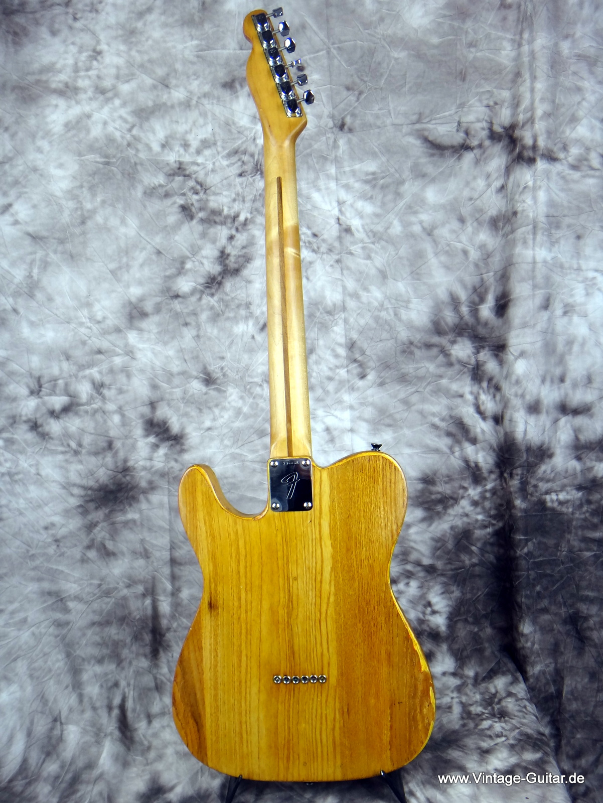 Fender-Telecaster_1971_natural-stripped-003.JPG