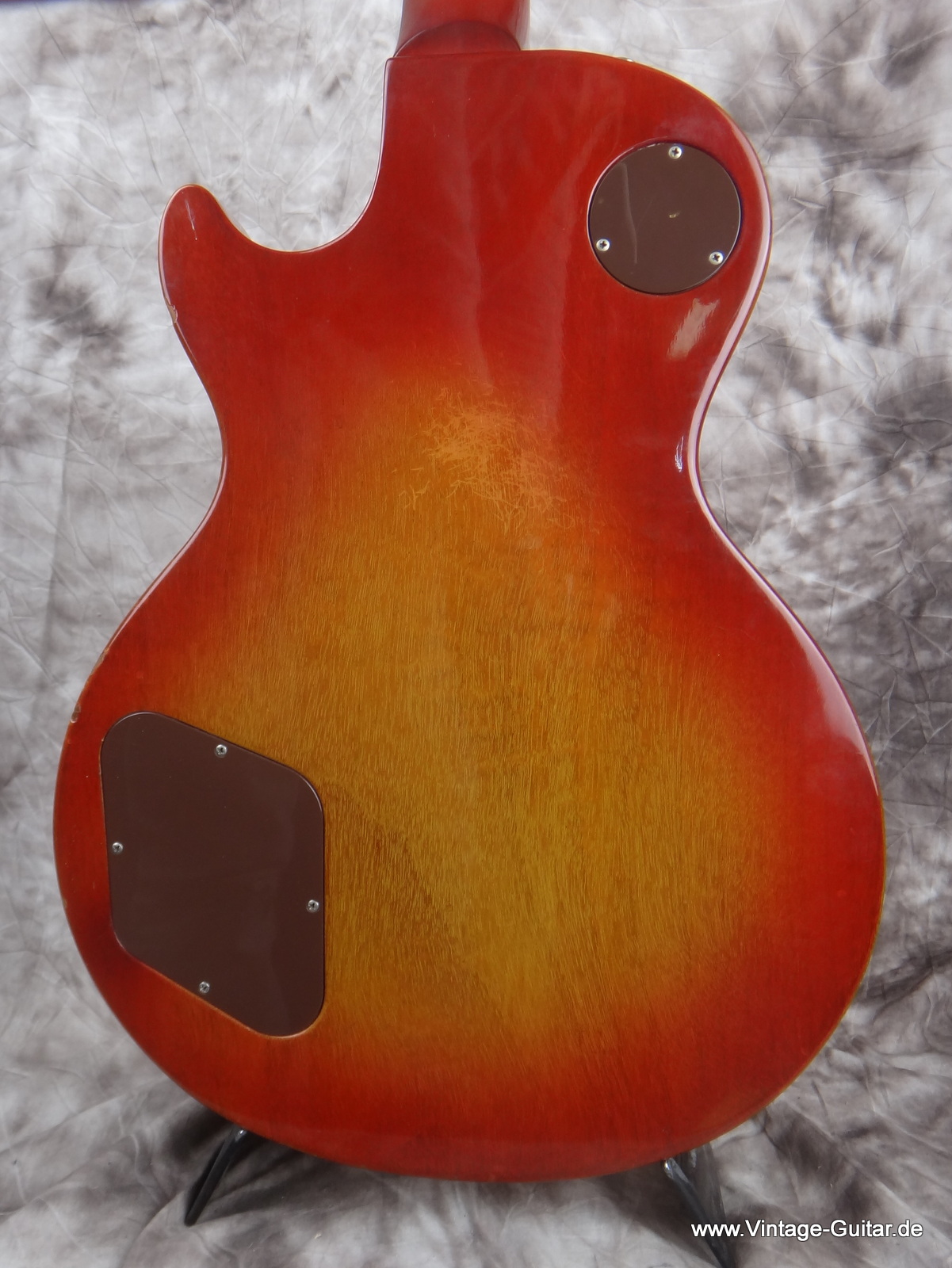 Gibson_Les_Paul-Deluxe-cherry-burst-1972-004.JPG