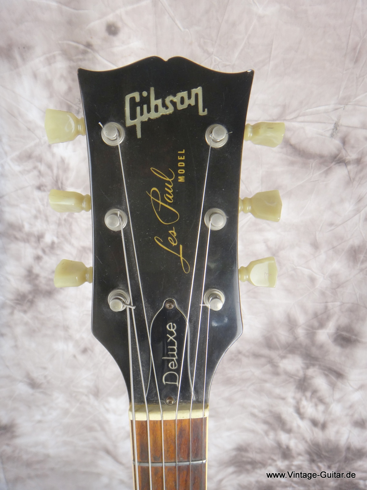 Gibson_Les_Paul-Deluxe-cherry-burst-1972-005.JPG