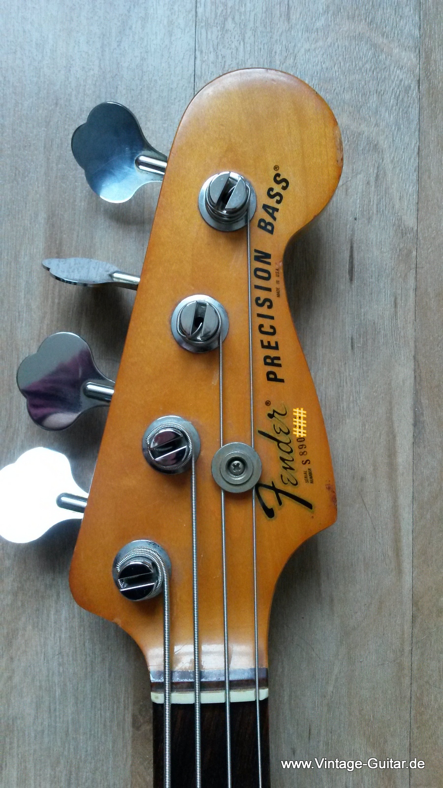 Fender-Precision-Bass_1979-olympic_white-015.jpg