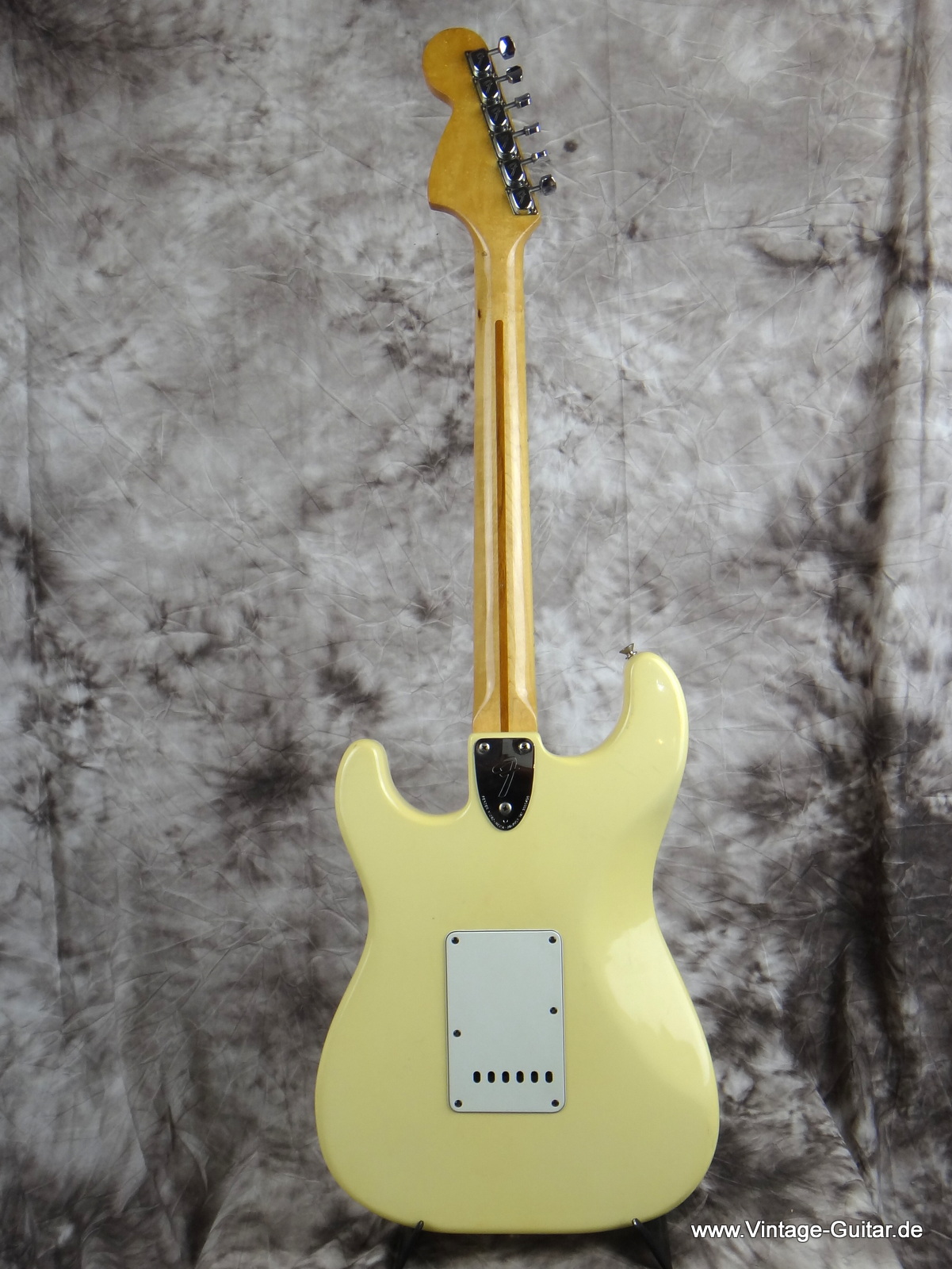 Fender_Stratocaster-1980-olympic_white-003.JPG
