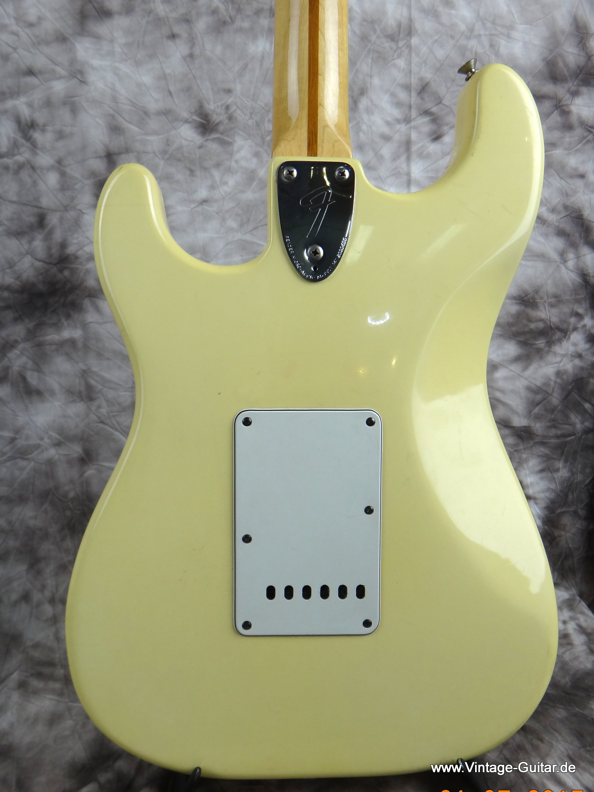 Fender_Stratocaster-1980-olympic_white-004.JPG