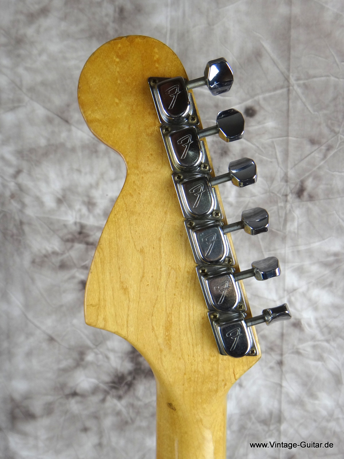 Fender_Stratocaster-1980-olympic_white-006.JPG