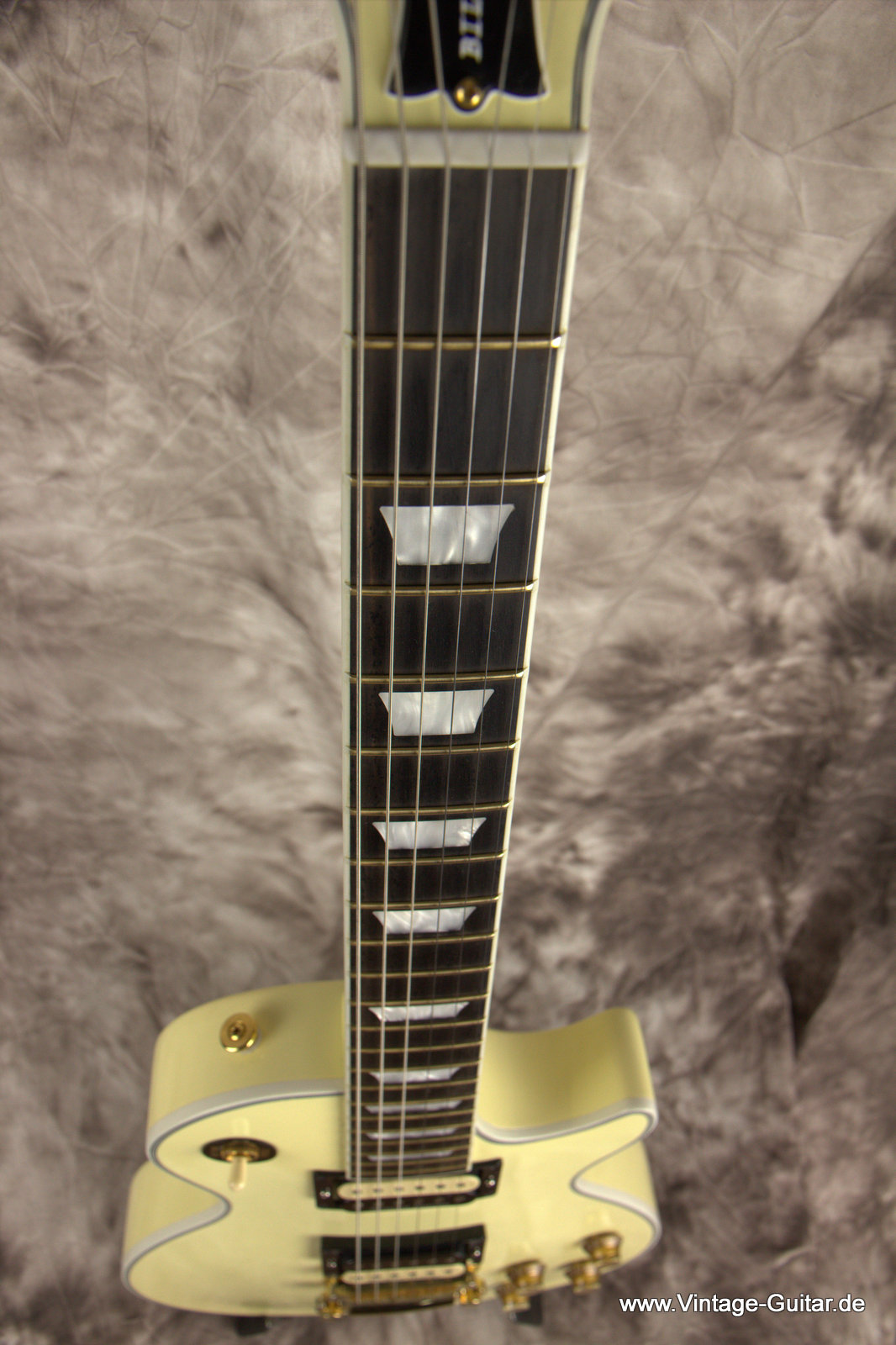 Gibson_Les-Paul_Standard-Billy-Morrisson-2011-004.jpg