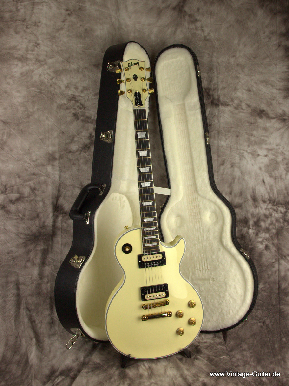 Gibson_Les-Paul_Standard-Billy-Morrisson-2011-010.jpg