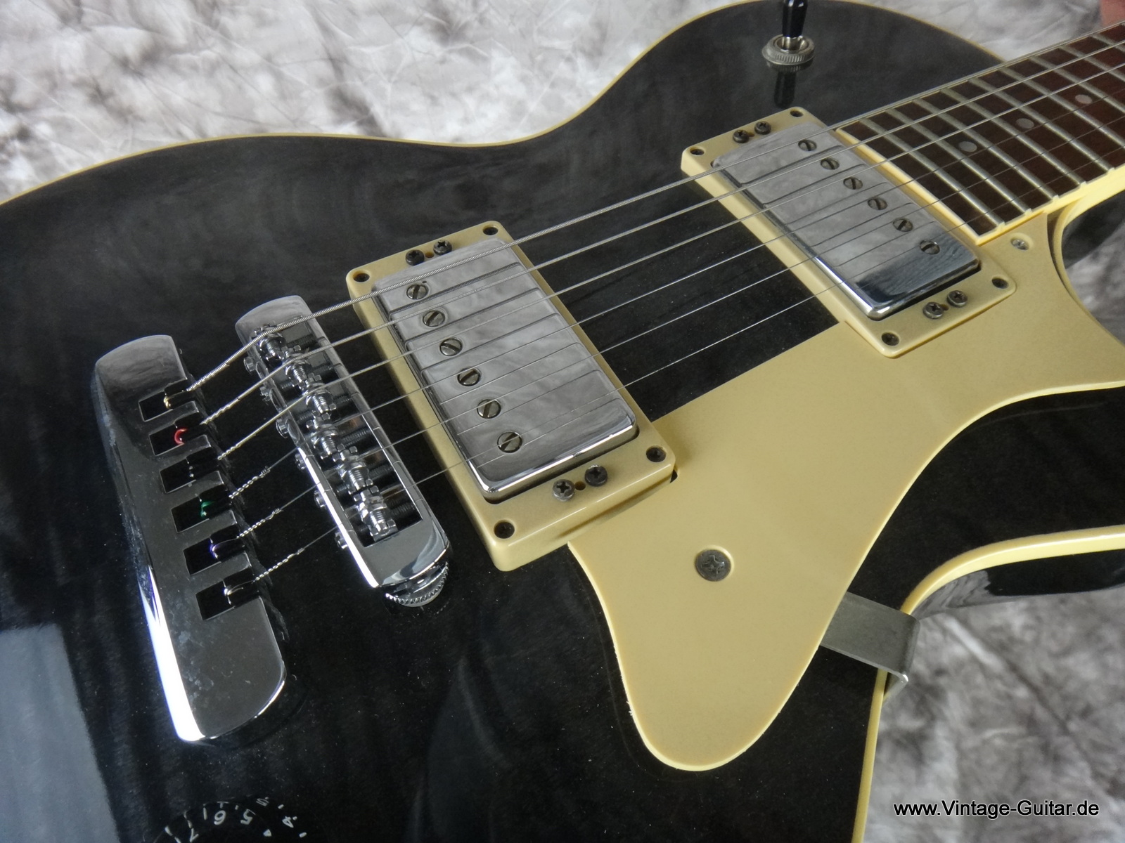 Heritage-H-150-Les-Paul-trans-grey-010.JPG