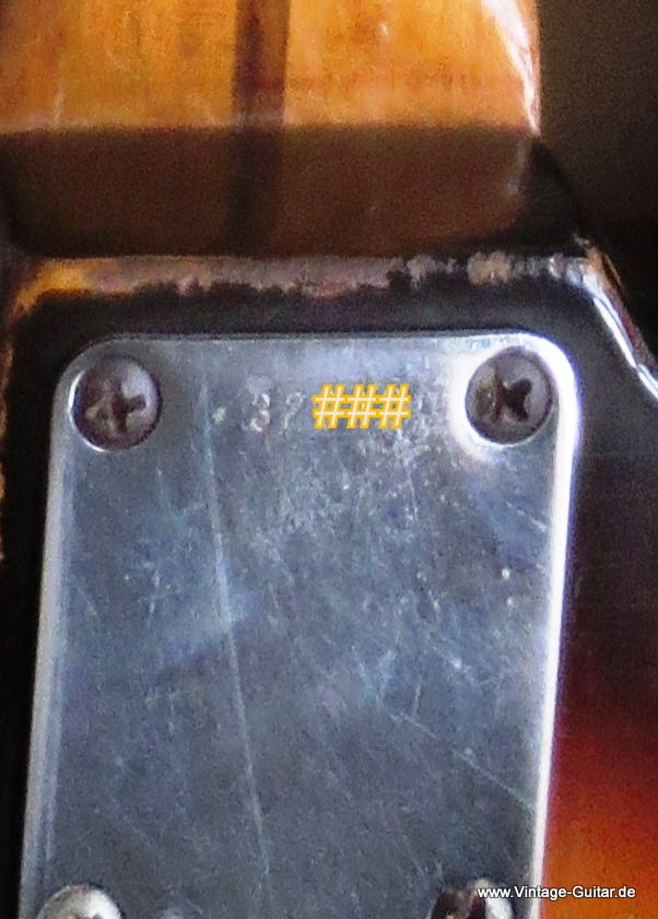 Fender_Precision_Bass_1958-anodized-pickguard-014.JPG
