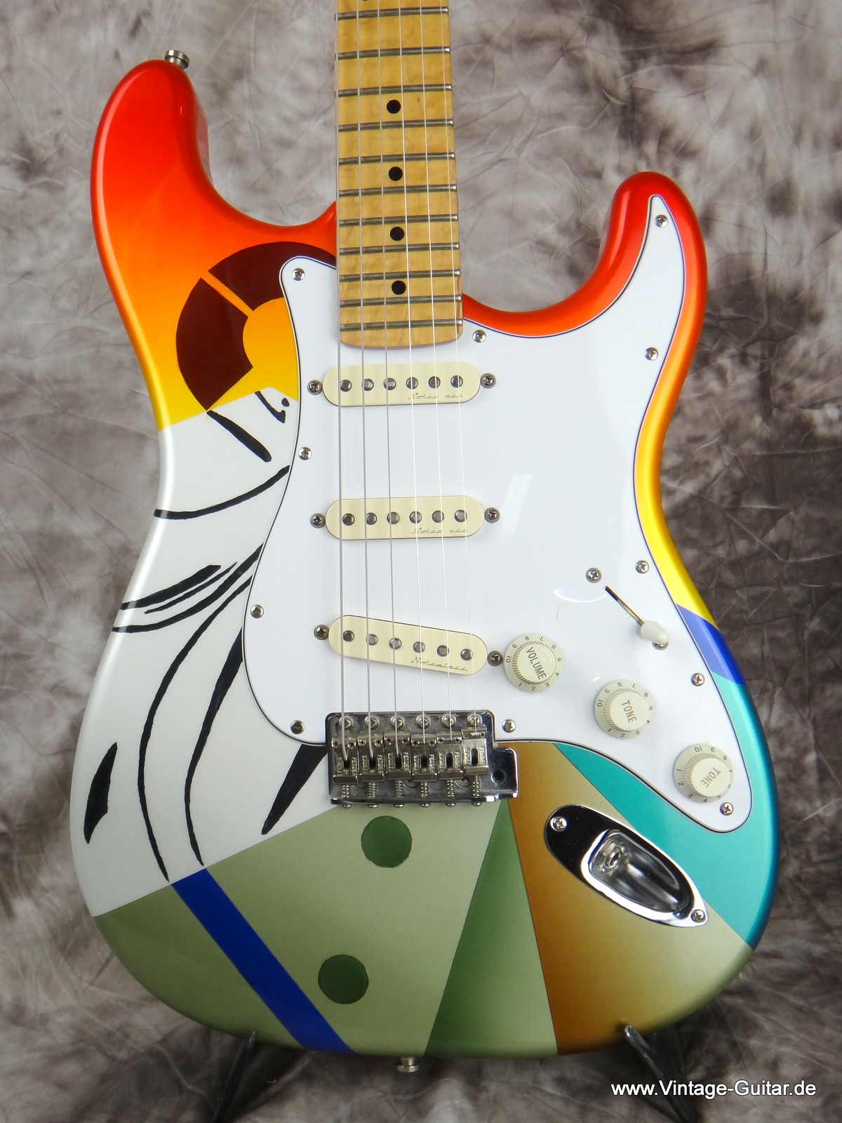 Aspe-Guitars-Custom-Shop-EC-Strat-013.JPG