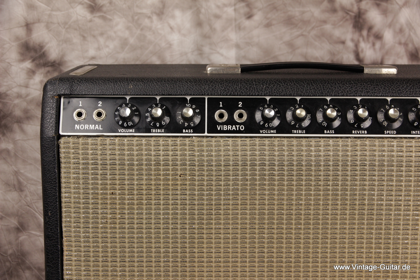 Fender_Deluxe_Reverb_Amp-blackface_1965-003.JPG