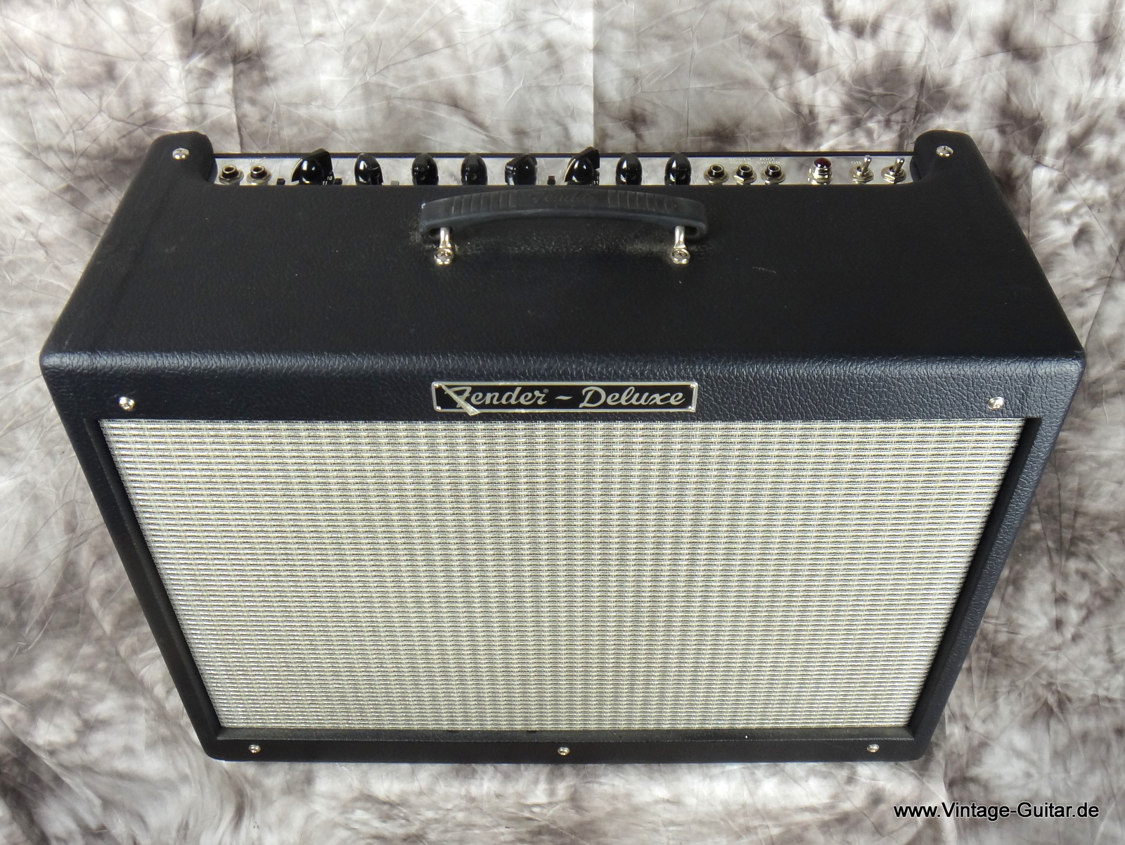 Fender_Hot-Rod-Deluxe-Amp-2000-002.JPG