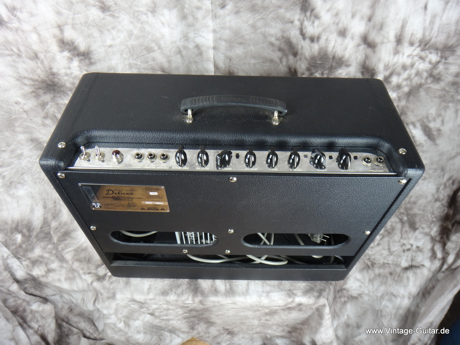 Fender_Hot-Rod-Deluxe-Amp-2000-005.JPG