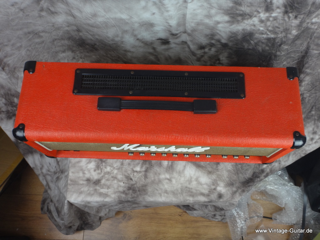 Marshall_JCM-800_red-model-2210-006.JPG