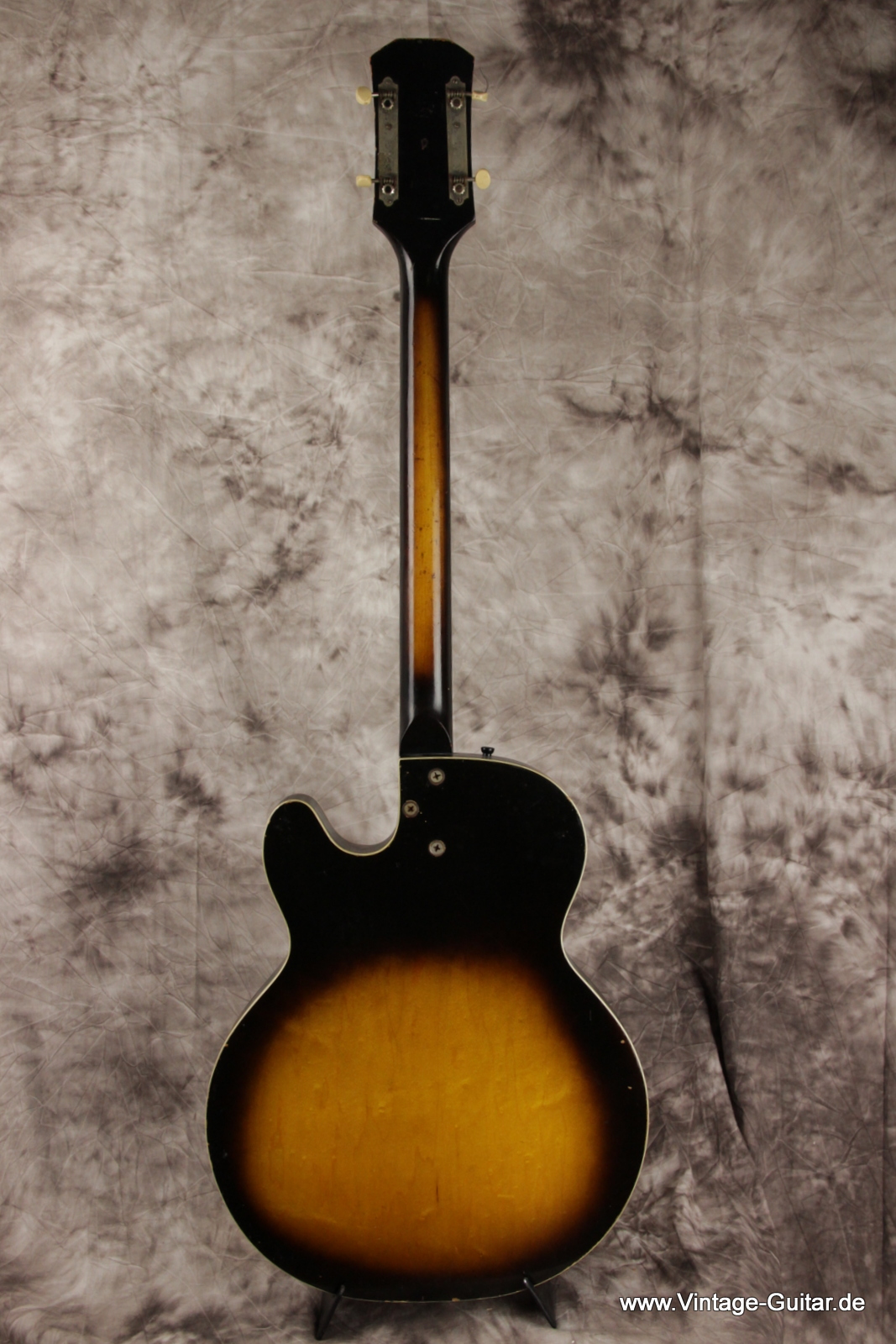 Harmony-H-22-Bass-1965-003.JPG