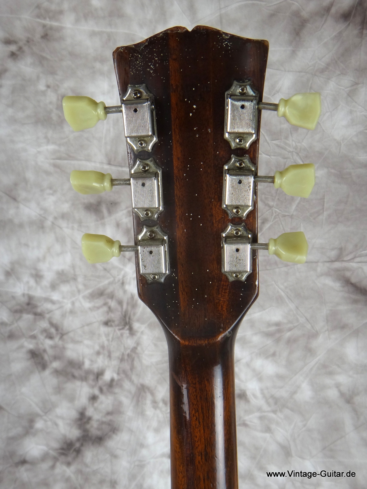 Gibson_ES-330-TD-walnut-1970-006.JPG
