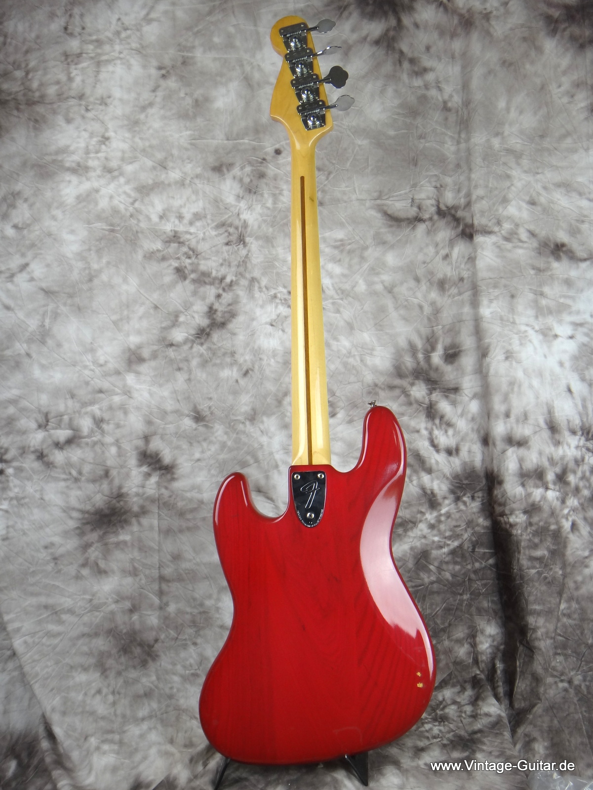 Fender_Jazzbass-1979-whine-003.JPG