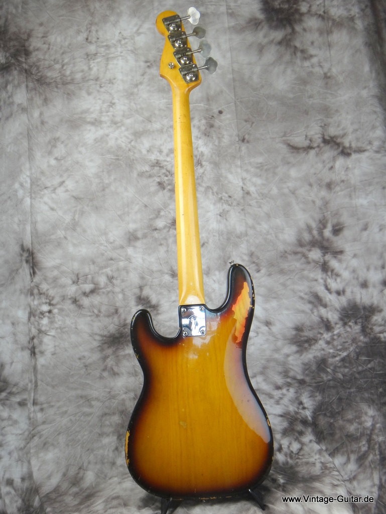 Fender-Precision_Bass_1968-003.JPG
