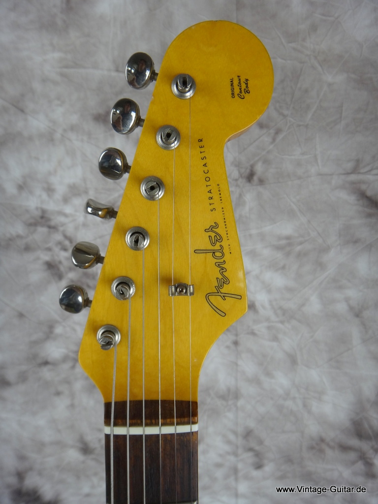 Fender_Stratocaster-Japan-1997-foam-green-005.JPG