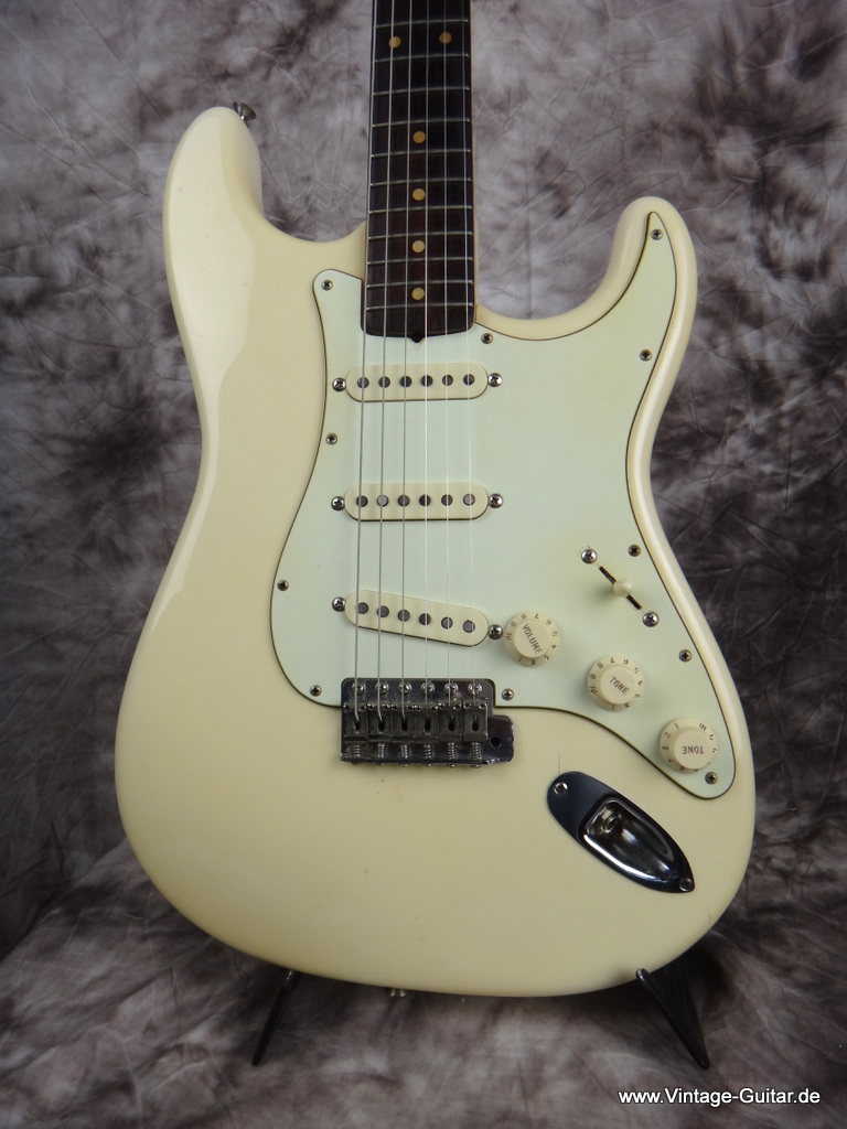 Fender_Stratocaster_1963-olympic-white-refinished-002.JPG