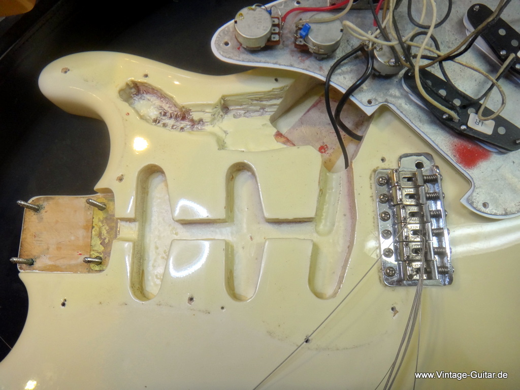 Fender_Stratocaster_1963-olympic-white-refinished-013.JPG