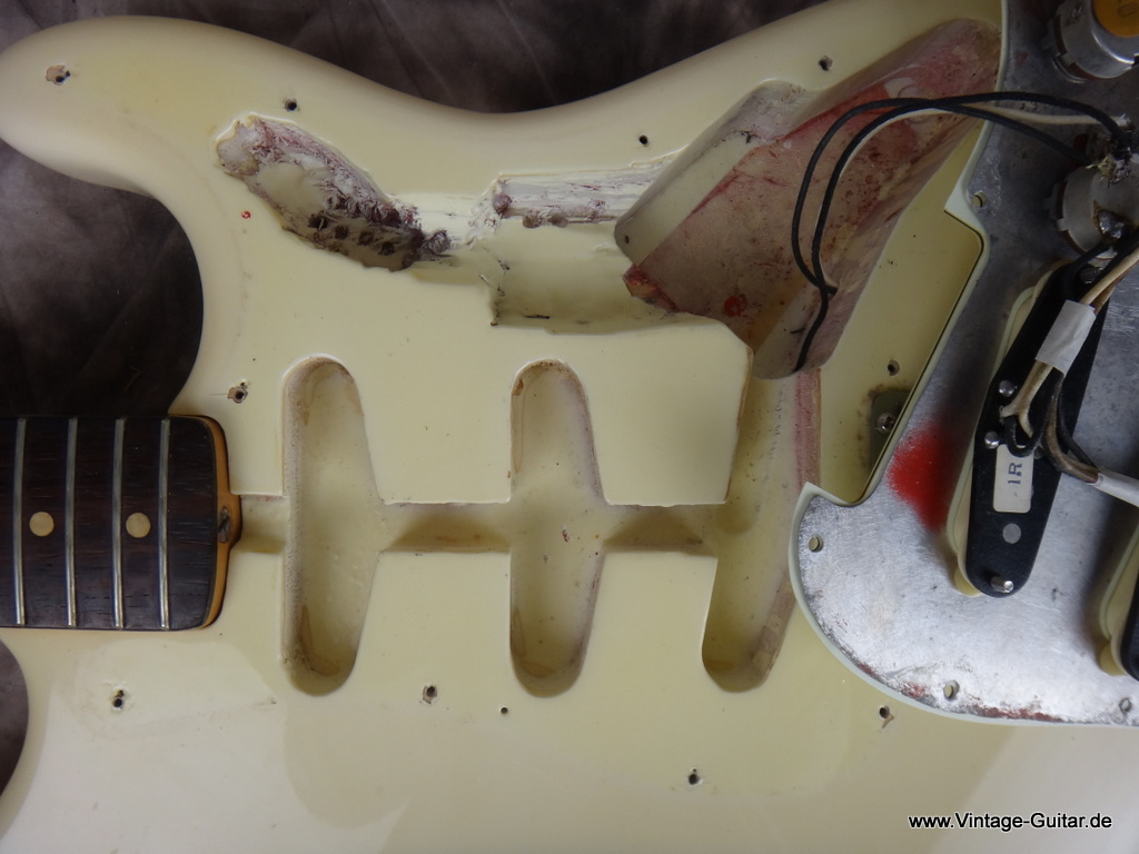 Fender_Stratocaster_1963-olympic-white-refinished-015.JPG