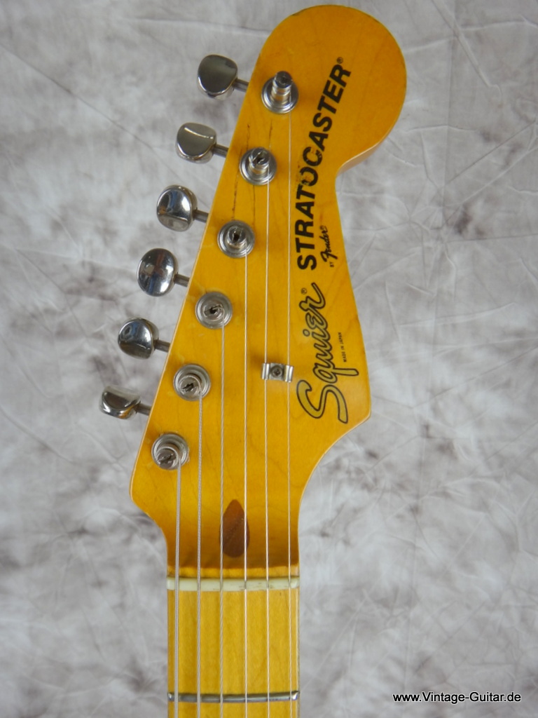 Fender_Squier_Stratocaster_1983-fiesta-red-004.JPG