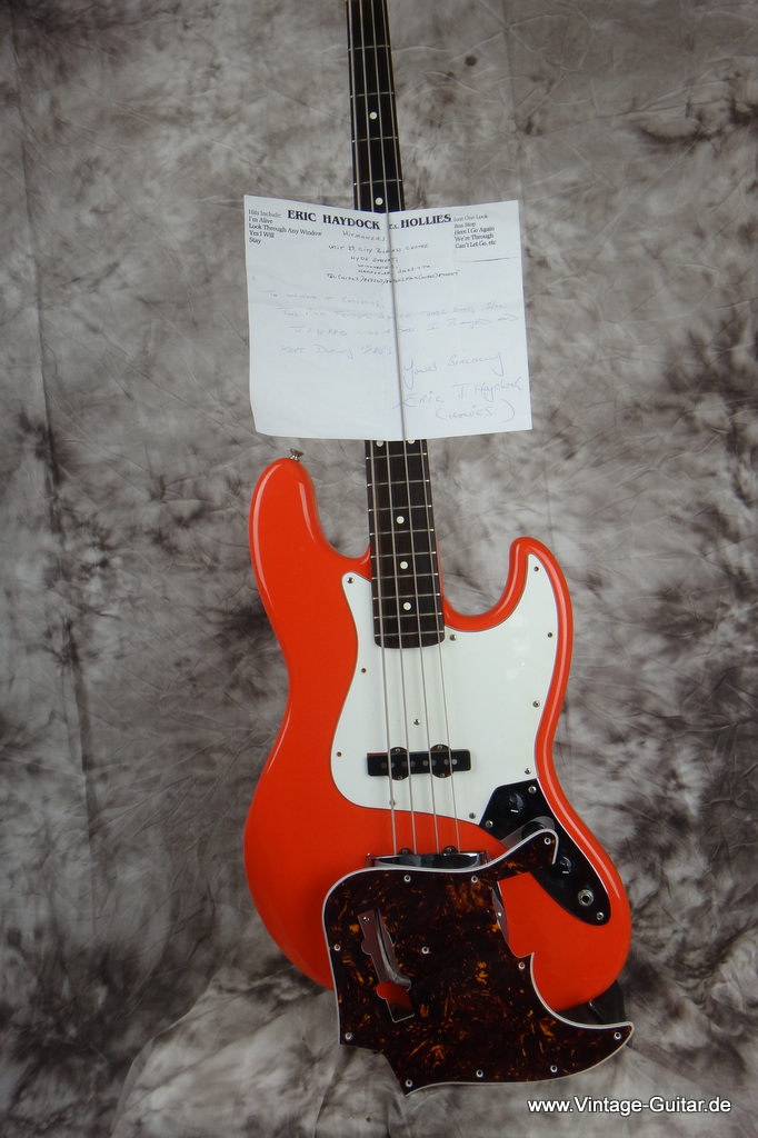 Fender-Squier-Jazz-Bass-fiesta-red-Hollies-Eric-Haydock-008.JPG