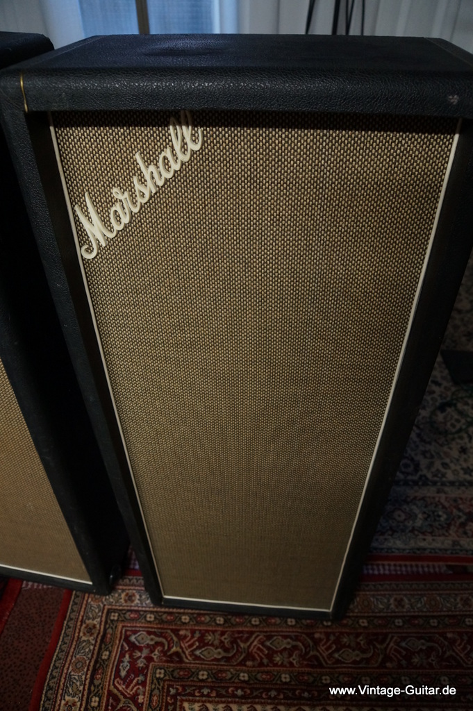 Marshall-1969-4x12-Speaker-Columns-1970-002.JPG
