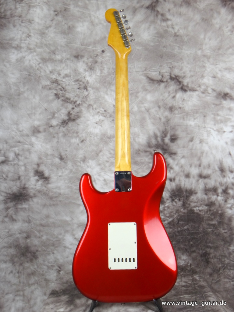 Fender_Stratocaster-1965_Candy-Apple-Red-002.JPG