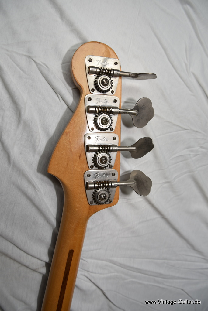 Jazz_Bass_Fender-1971_stipped-natural-006.JPG