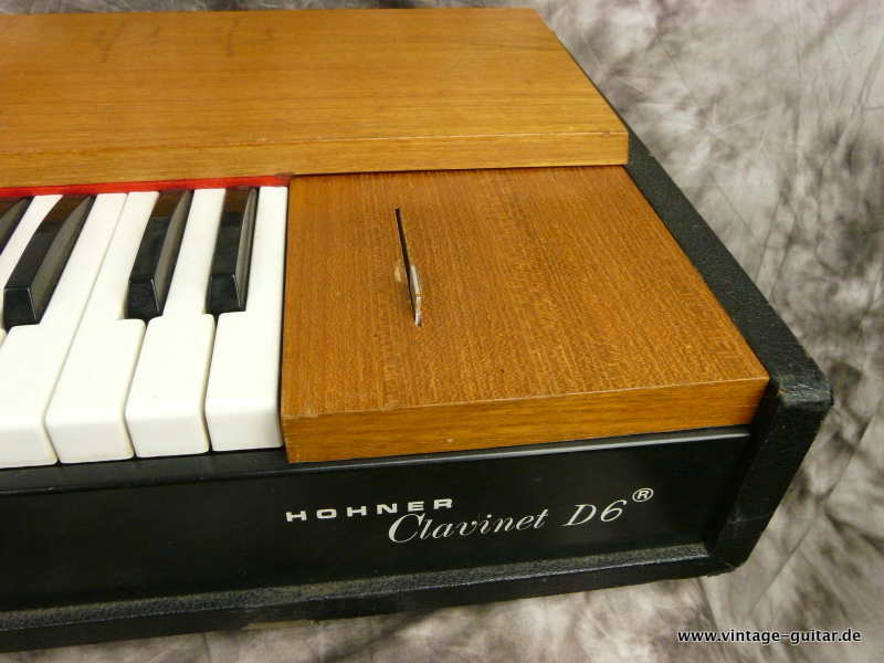 Hohner-D-6-Clavinet-004.JPG