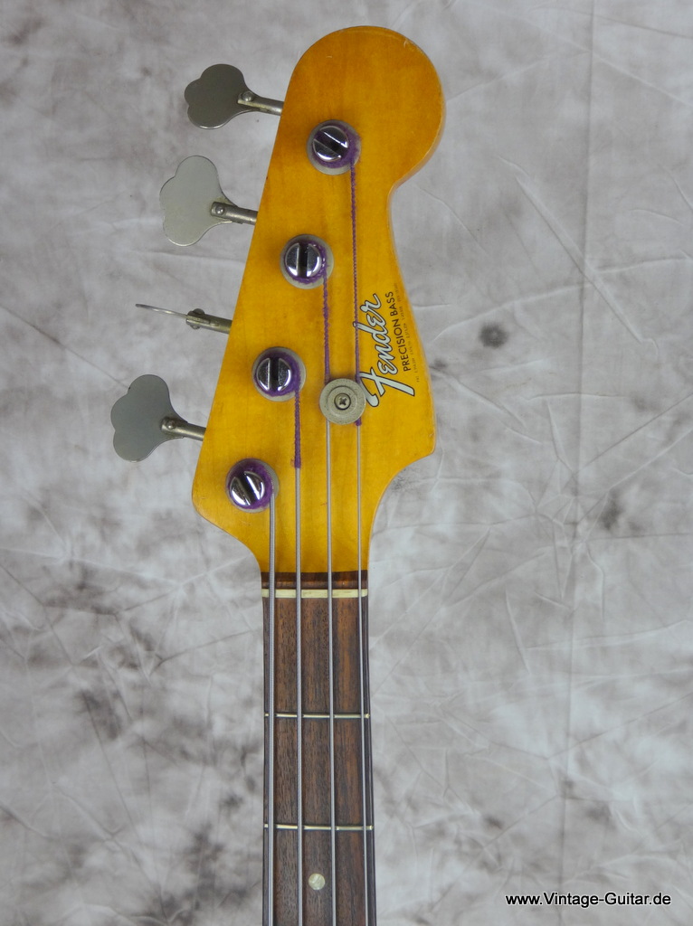 Fender-Precision-sunburst_bass_1966-003.JPG